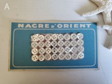 画像2: フランスヴィンテージ　貝ボタンシート NACRE D'ORIENT 8-9mm (2)